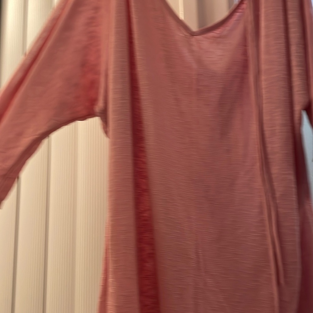 Dressy blouse with slits on both sleeves